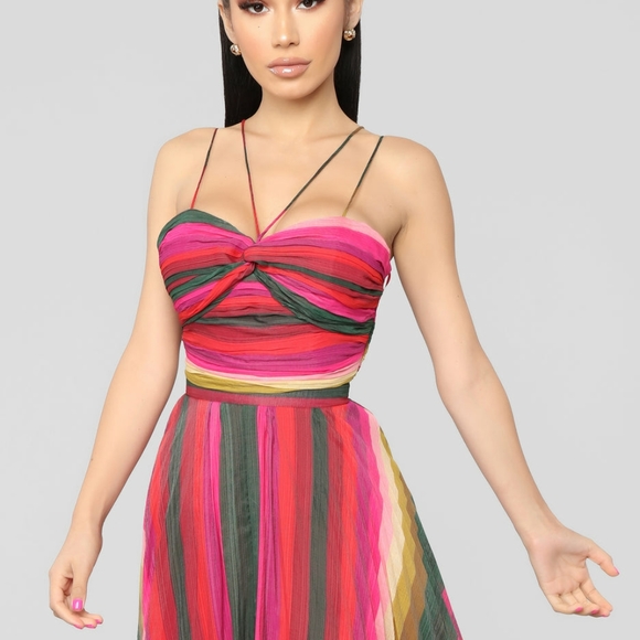 Dress - Picture 2 of 3